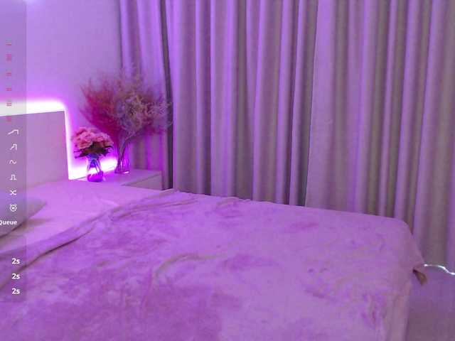 RonaRichi live cam on BongaCams