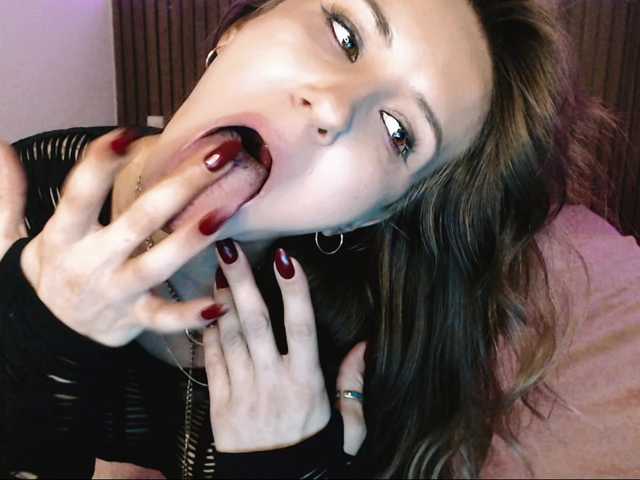 RonaRichi live cam on BongaCams