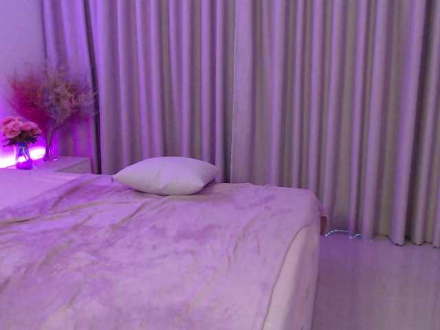 RonaRichi live webcam show