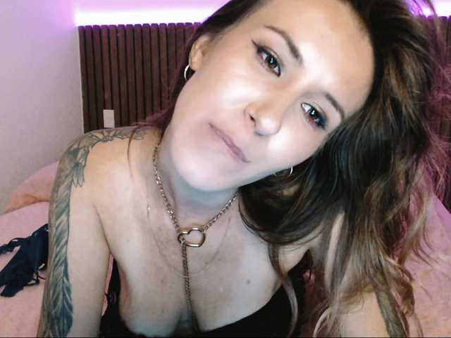 RonaRichi live cam on BongaCams