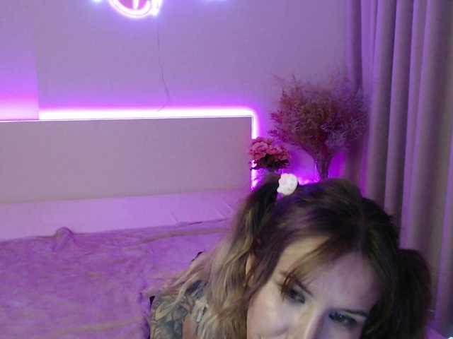 RonaRichi live webcam show