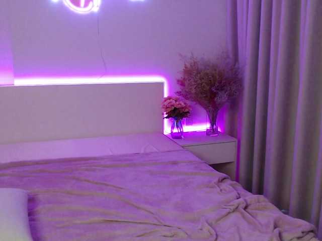 RonaRichi live webcam show