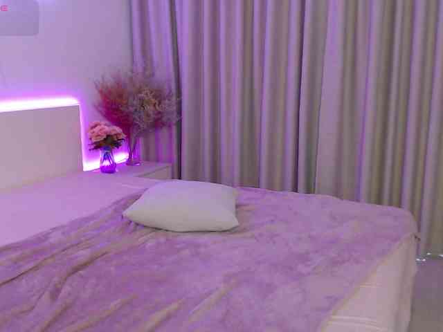 RonaRichi Live Webcam on BongaCams