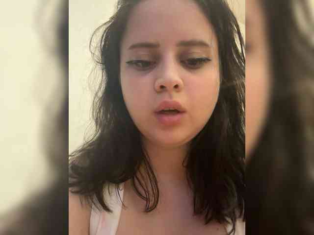 moon_diva webcam