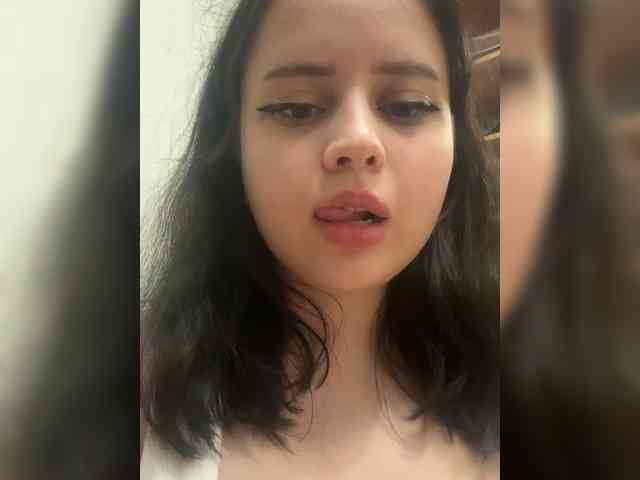 moon_diva webcam