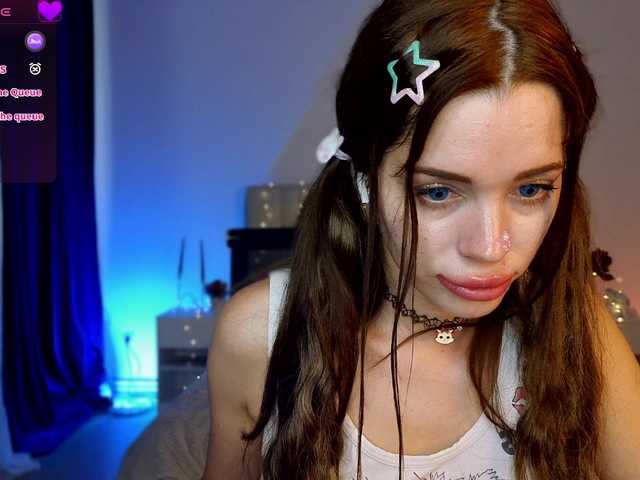 Little-kitticat live cam on BongaCams