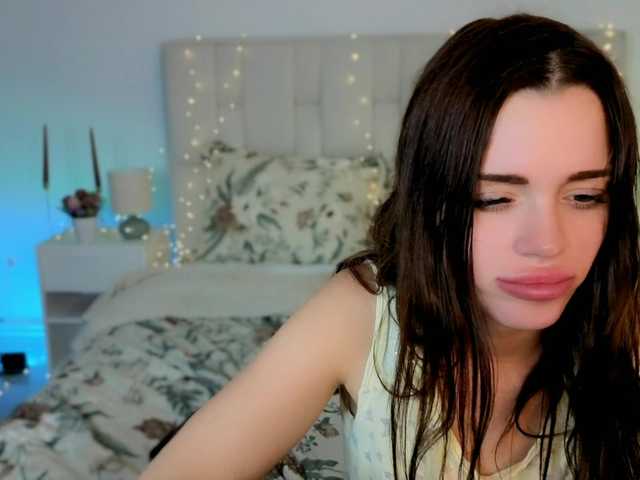 Little-kitticat live cam on BongaCams