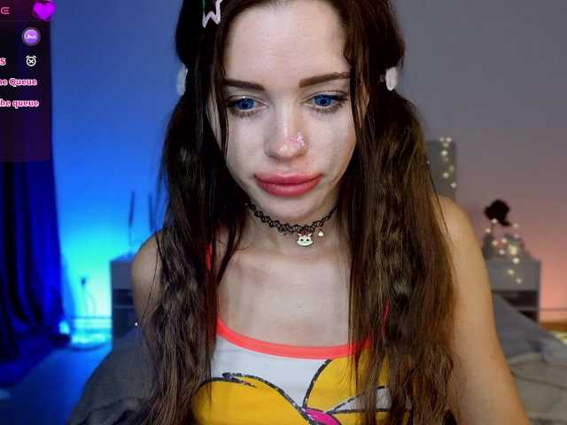 Little-kitticat live cam on BongaCams