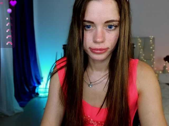Little-kitticat live cam on BongaCams