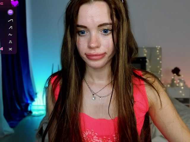 Little-kitticat live cam on BongaCams