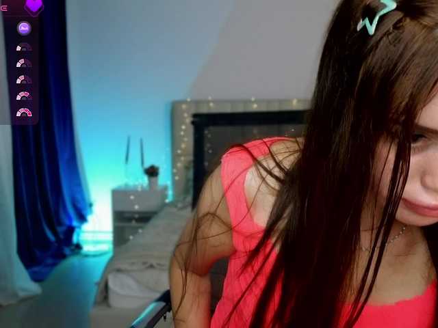 Little-kitticat live cam on BongaCams