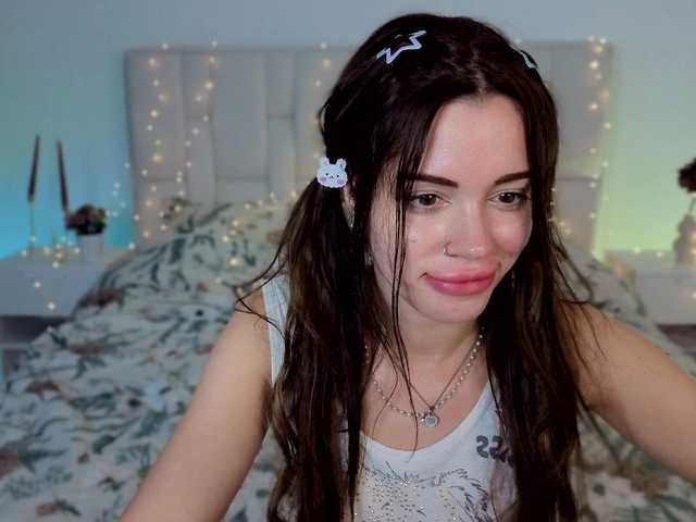 Little-kitticat live cam on BongaCams