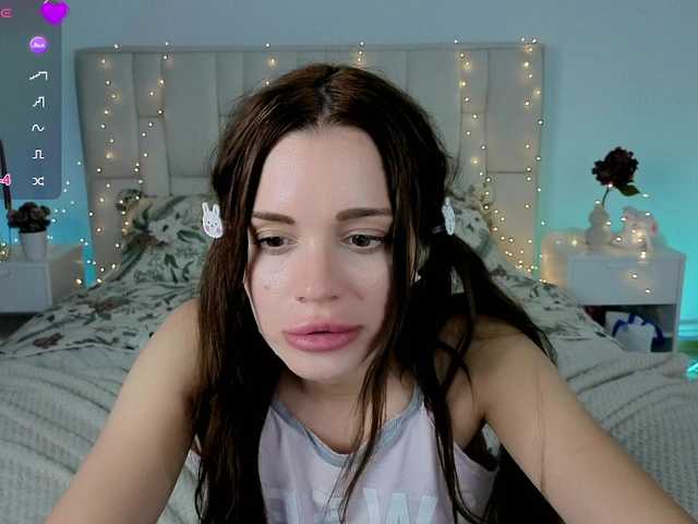 Little-kitticat live cam on BongaCams