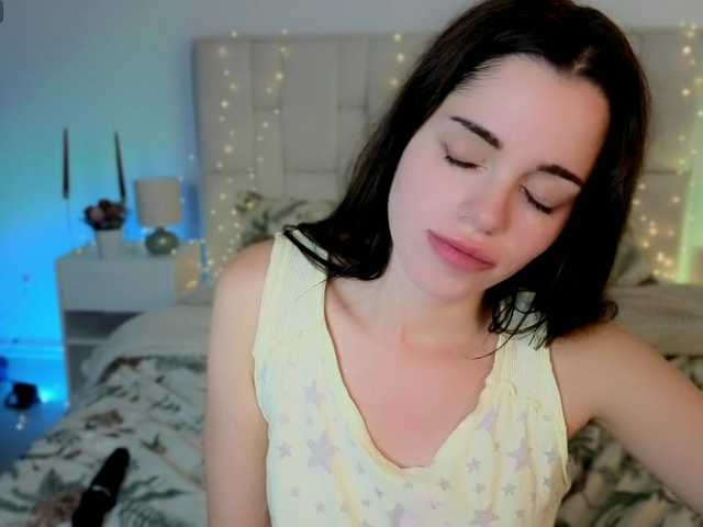 Little-kitticat live cam on BongaCams