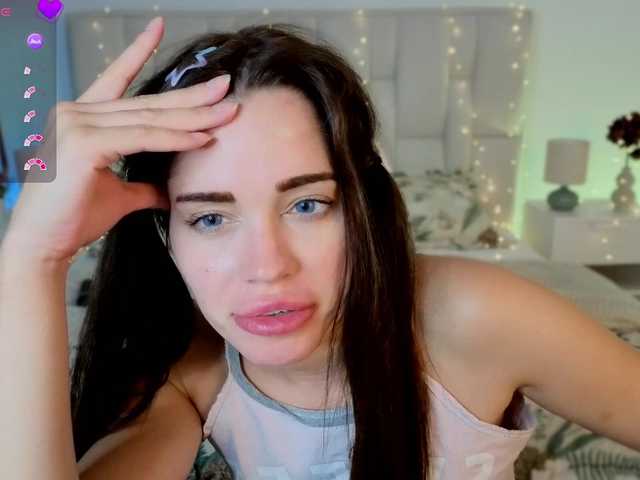 Little-kitticat live cam on BongaCams