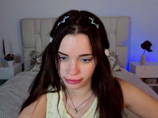 Little-kitticat live cam on BongaCams