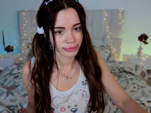 Little-kitticat live cam on BongaCams