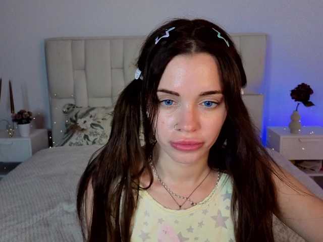 Little-kitticat live cam on BongaCams
