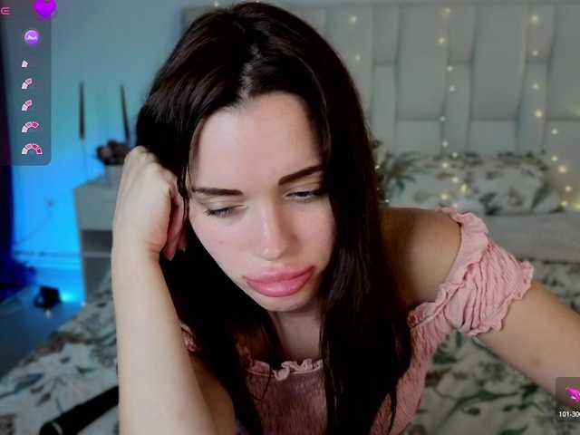 Little-kitticat live cam on BongaCams