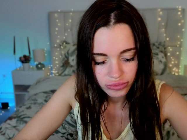 Little-kitticat live cam on BongaCams