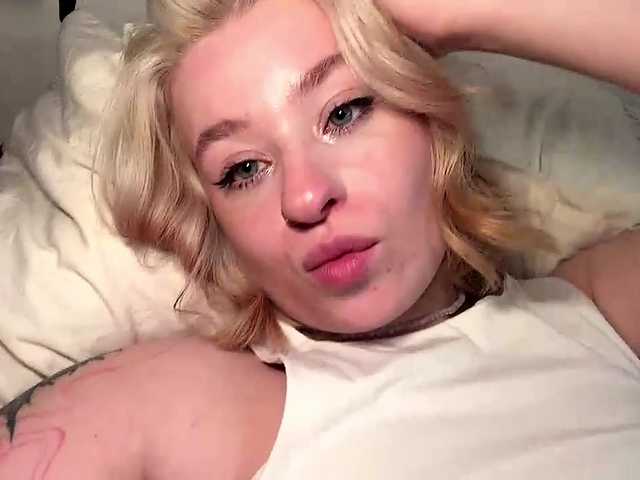 MyrlLandero live webcam show