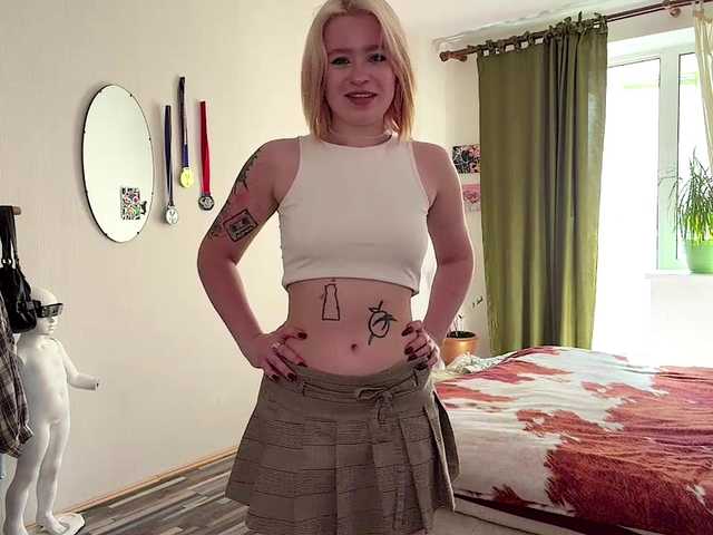MyrlLandero live webcam show