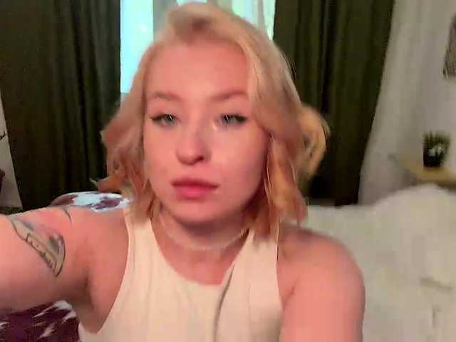 MyrlLandero live webcam show