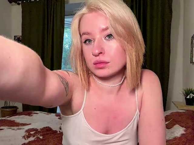 MyrlLandero live cam on BongaCams
