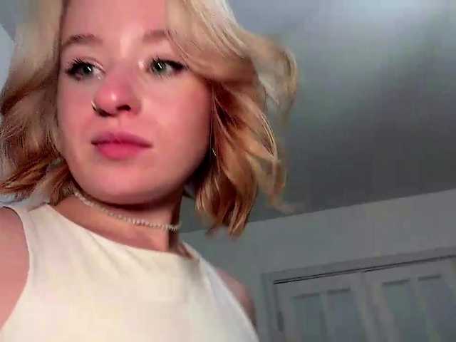 MyrlLandero live webcam show