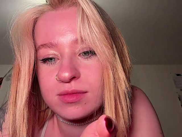 MyrlLandero live webcam show