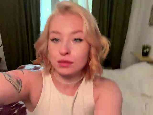 MyrlLandero webcam