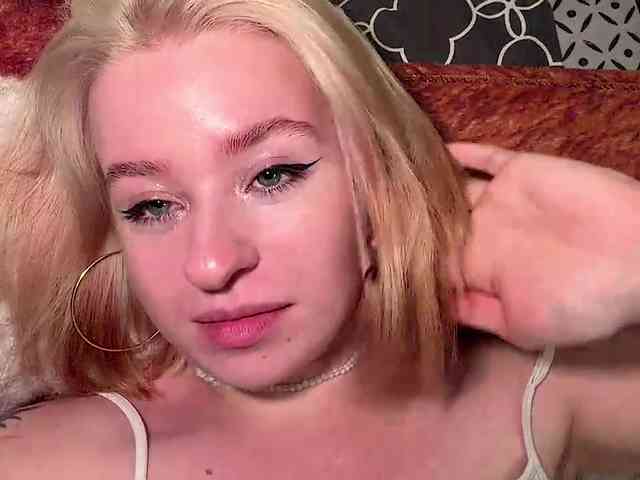 MyrlLandero webcam