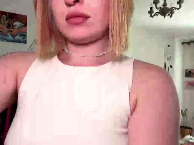MyrlLandero webcam