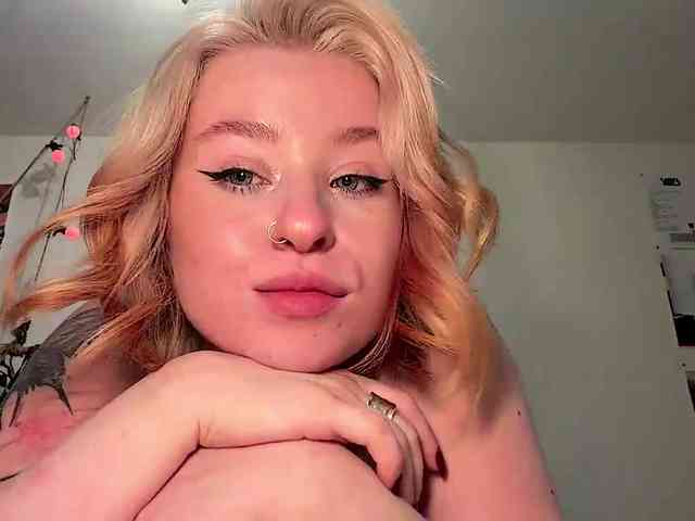 MyrlLandero webcam