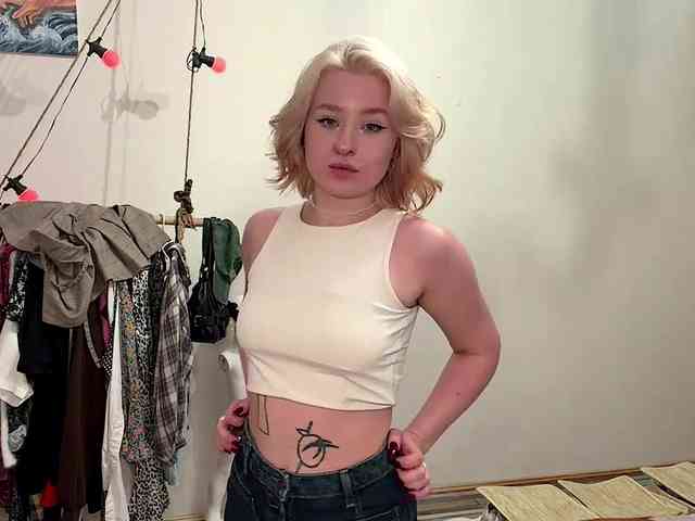 MyrlLandero webcam