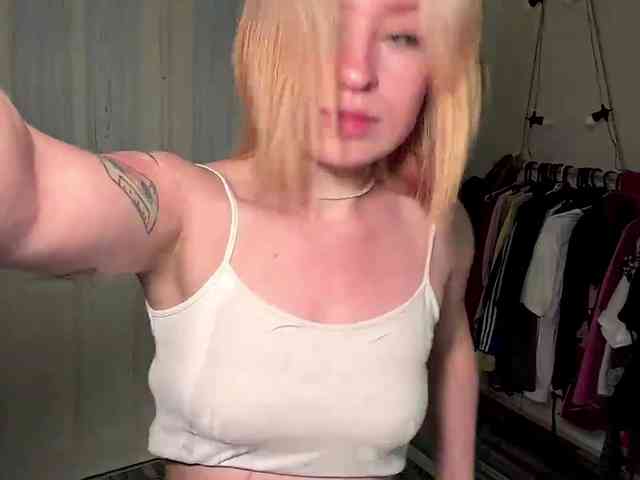 MyrlLandero webcam