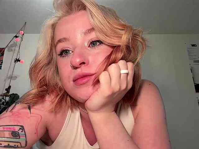 MyrlLandero webcam