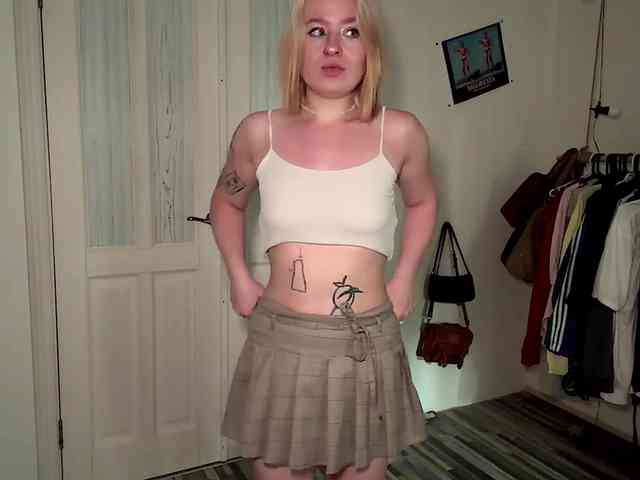 MyrlLandero webcam