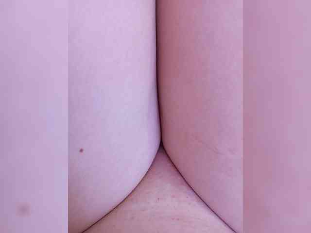 Queen-of-the-I-Nights webcam