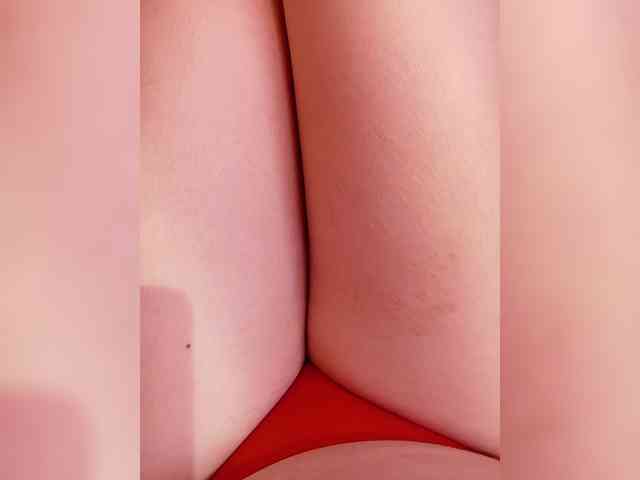 Queen-of-the-I-Nights webcam