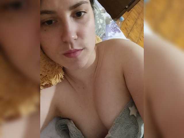 Ilona-9 live cam on BongaCams