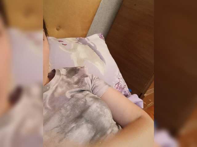 Ilona-9 live cam on BongaCams