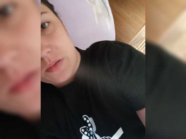 Ilona-9 live cam on BongaCams