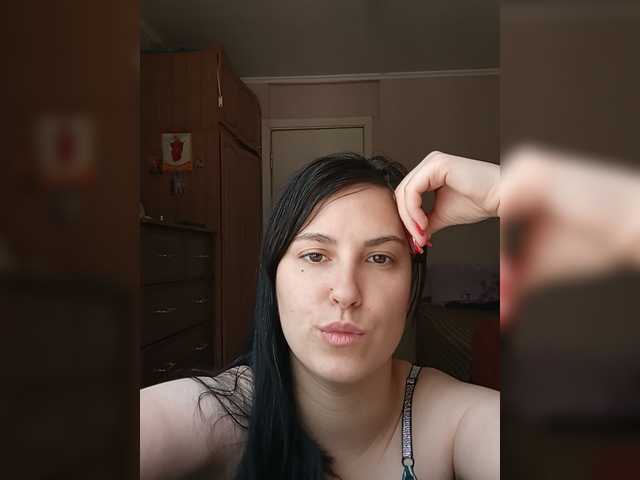 Ilona-9 live cam on BongaCams