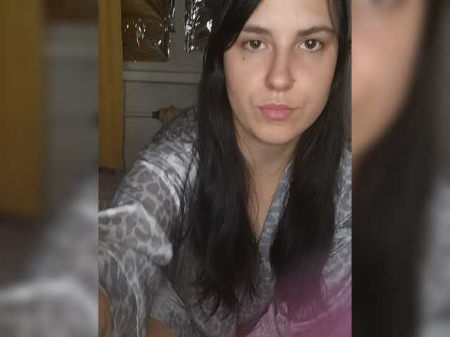 Ilona-9 live cam on BongaCams