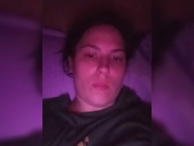 Ilona-9 live cam on BongaCams