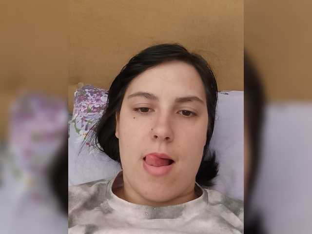 Ilona-9 live webcam show