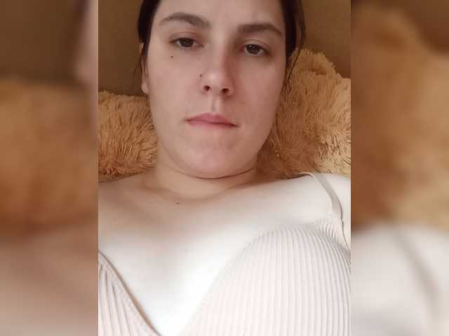 Ilona-9 live cam on BongaCams