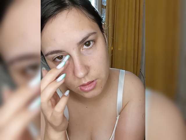Ilona-9 live cam on BongaCams