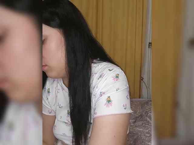 Ilona3433 webcam